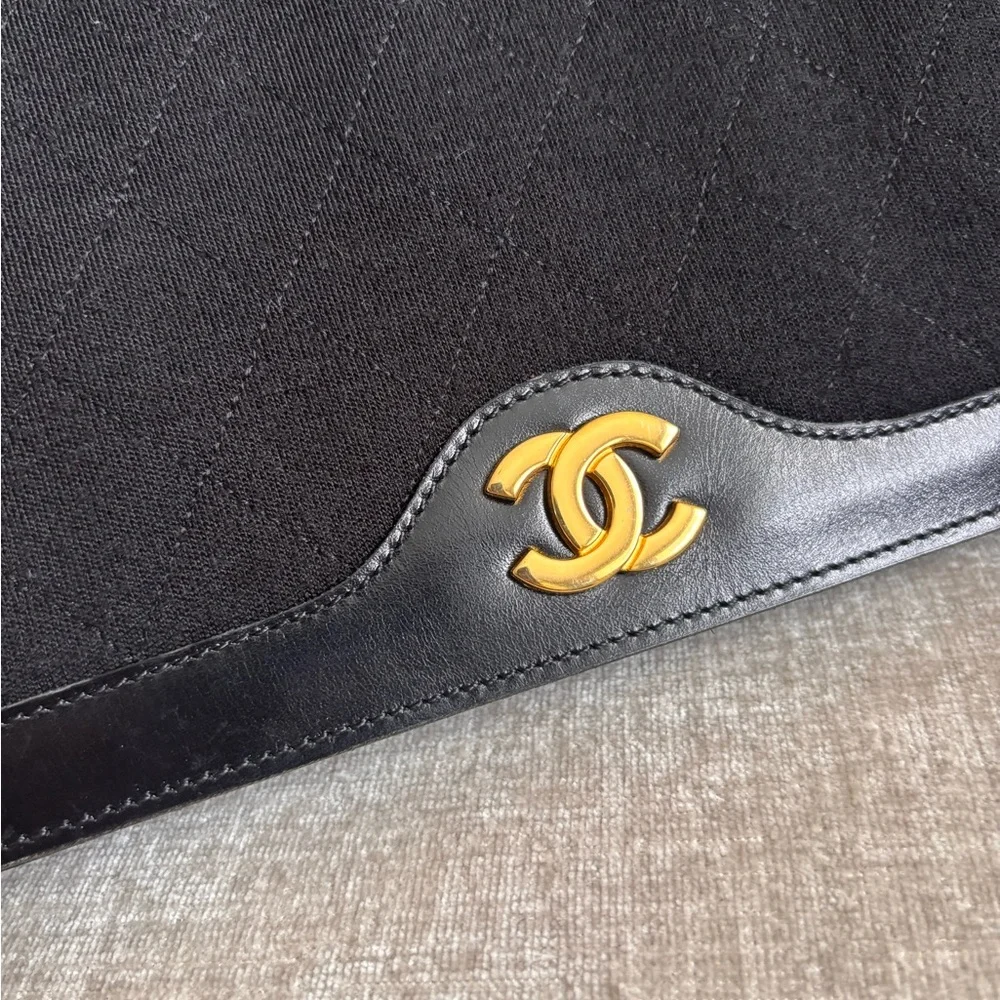 Authentic CHANEL coco mark cotton jersey push lock black leather vintage clutch
